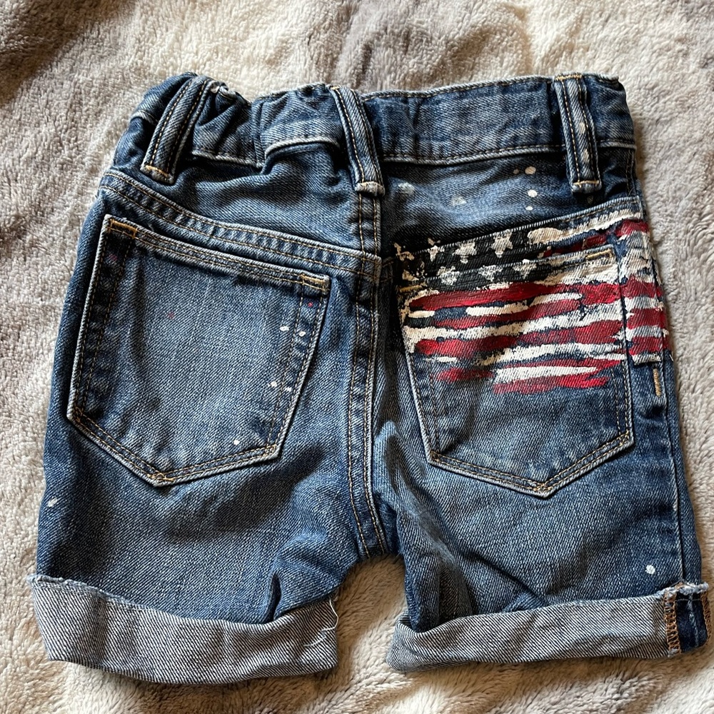 Patriotic USA custom Gap shorts 3yrs EEUC